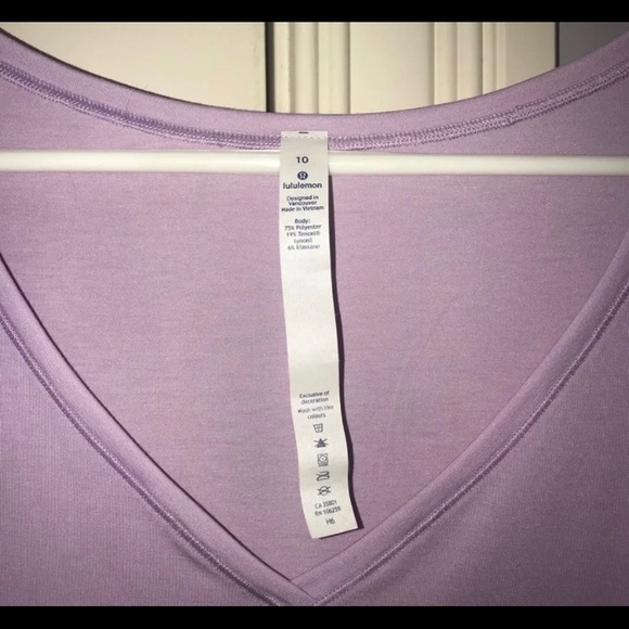 New LULULEMON watch me flip tank - Picture 3 of 3